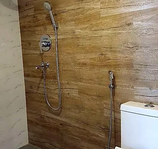 Bihani Hotel 2*